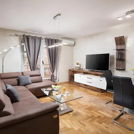 Luxury Casablanca/vivaldi * Pula